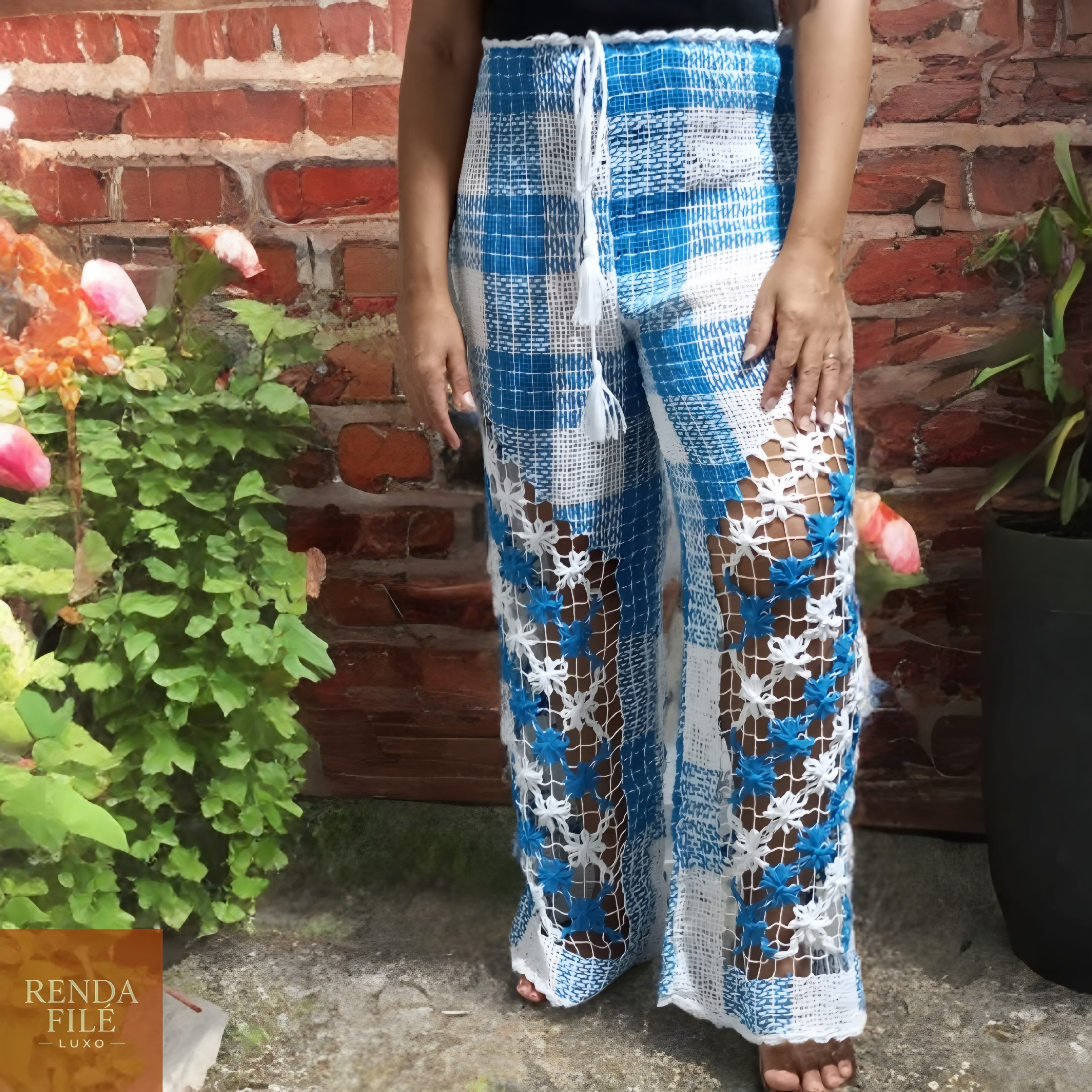 Calça Branco e Azul - Calças de Renda Filé Artesanal - Loja Online