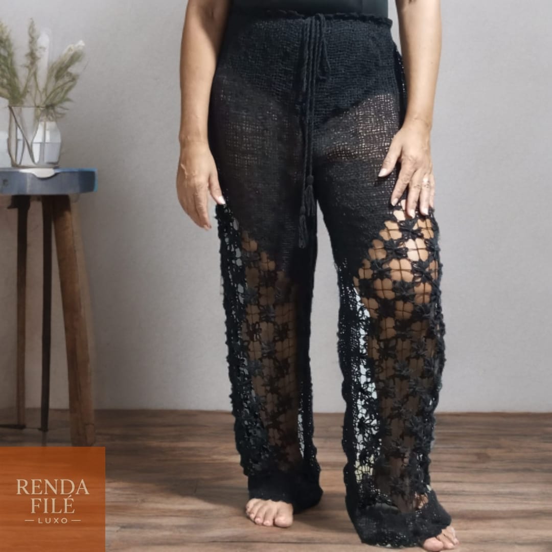 Calça Preta Elegante - Calças de Renda Filé Artesanal - Loja Online